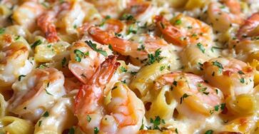 Garlic Shrimp Pasta Bake