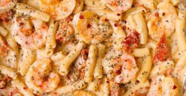 Creamy Shrimp Mozzarella Pasta