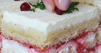 Strawberry Cream Cake