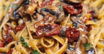 Italian Mushroom and Sun-Dried Tomato Fusilli