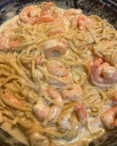 Spaghetti with Shrimp and White Sauce