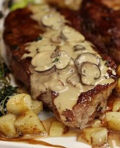 Steak with Creamy Mushroom Sauce