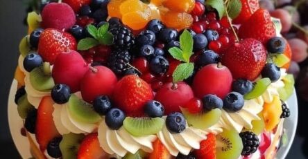Exquisite Fruit Cream Cake