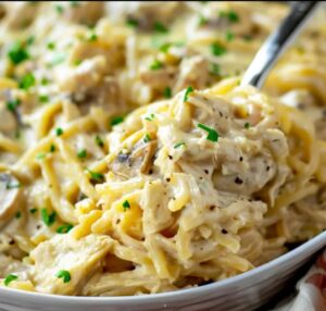 Creamy Chicken Tetrazzini Casserole