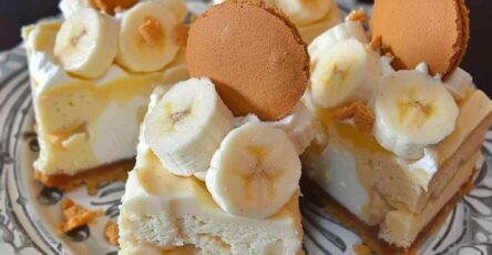 Banana pudding cheesecake squares