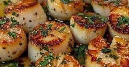 Garlic Butter Seared Scallops