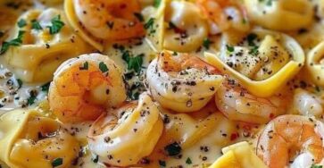 Shrimp Tortellini with Lemon Garlic Cream Sauce