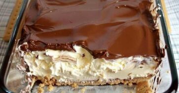 No-Bake Chocolate Éclair Cake