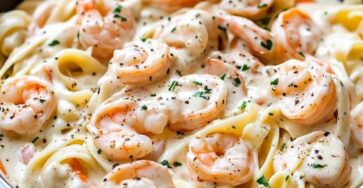 Luxurious Salmon and Shrimp Alfredo