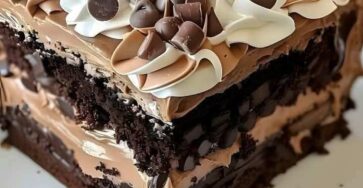 Chocolate Fudge Brownie Cake