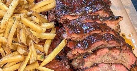 BBQ Glazed Ribs with Fries 