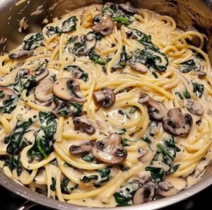 Creamy Spinach and Mushroom Spaghetti